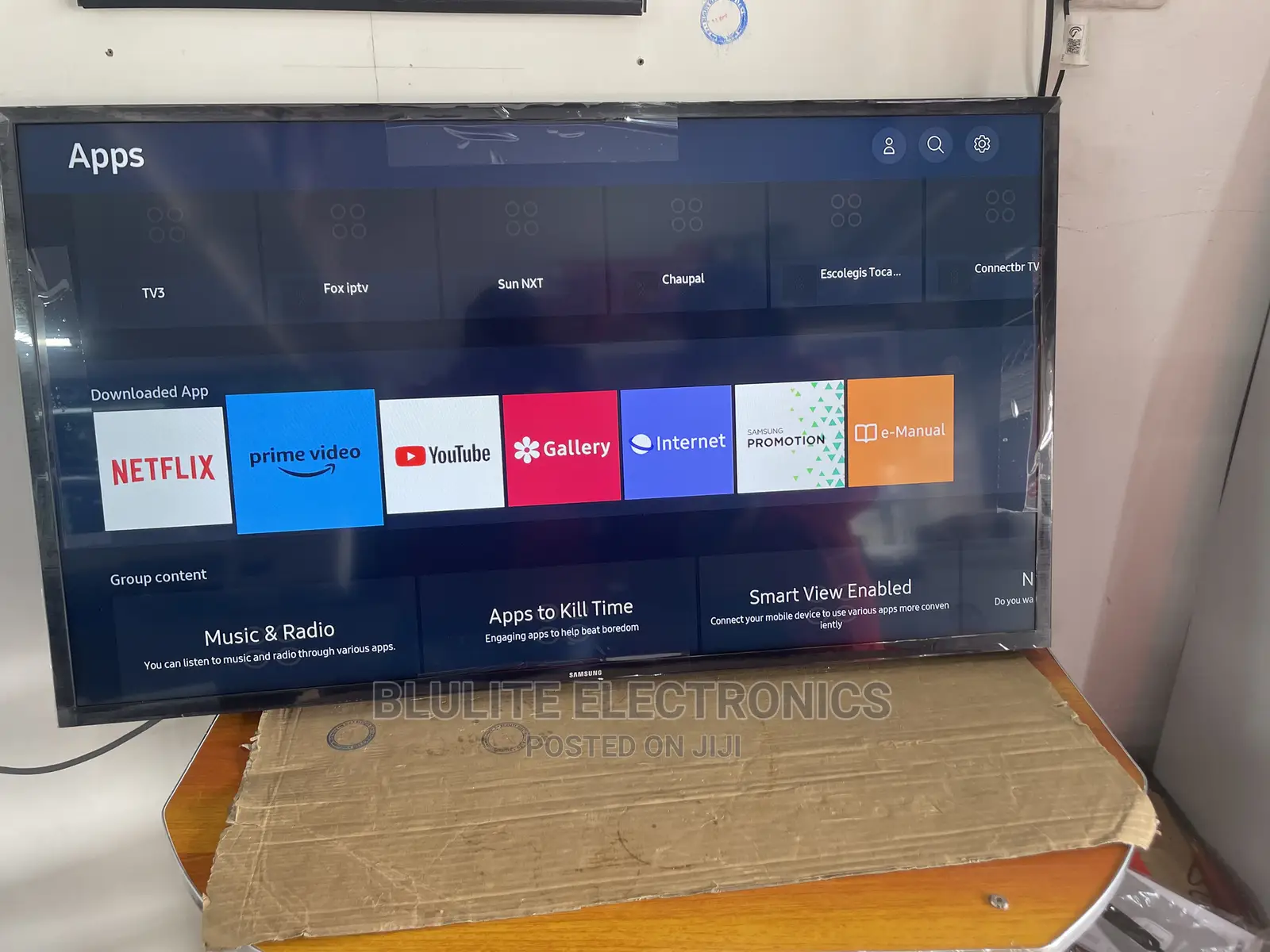 Samsung 40” Smart Tv