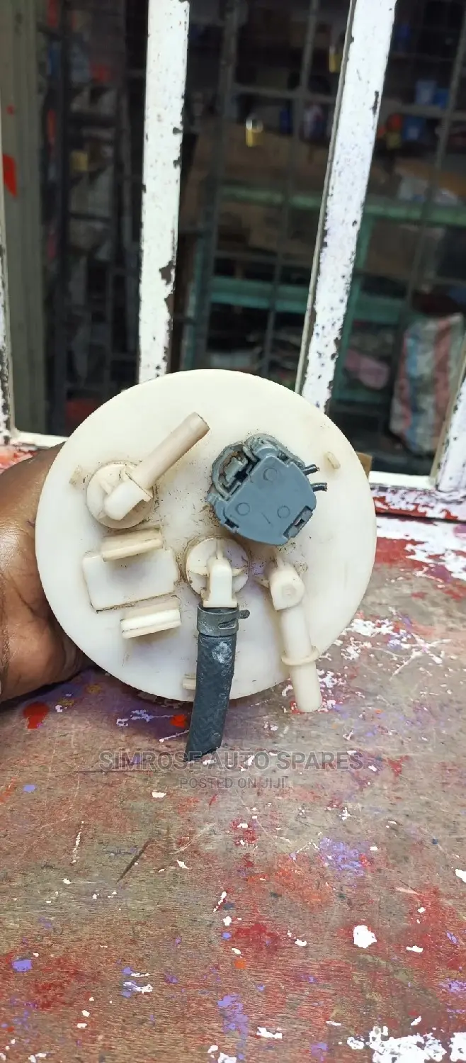 Fuel Pump for Mitsubishi Shogun.