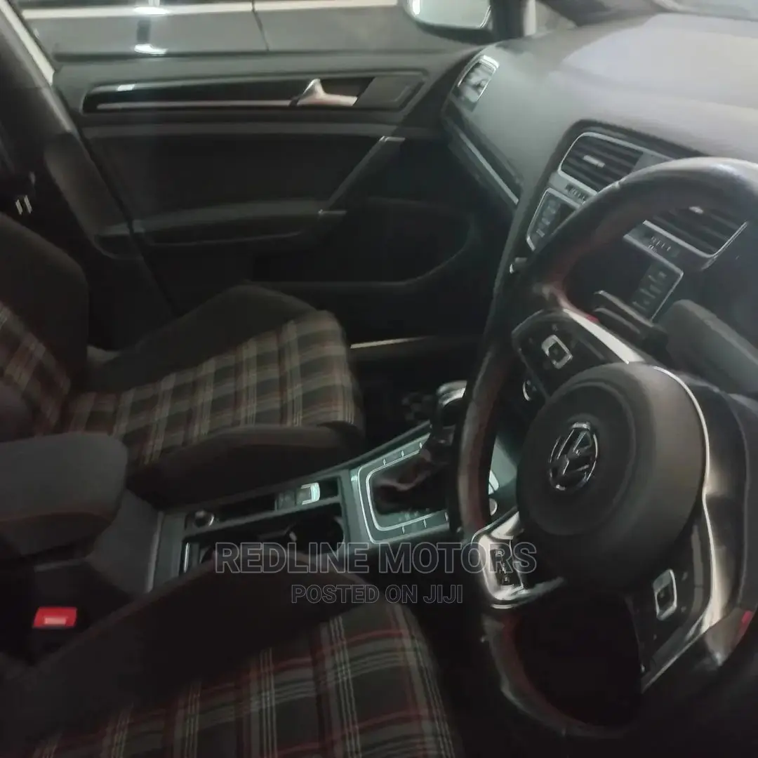 Volkswagen Golf GTI 2016 Off White