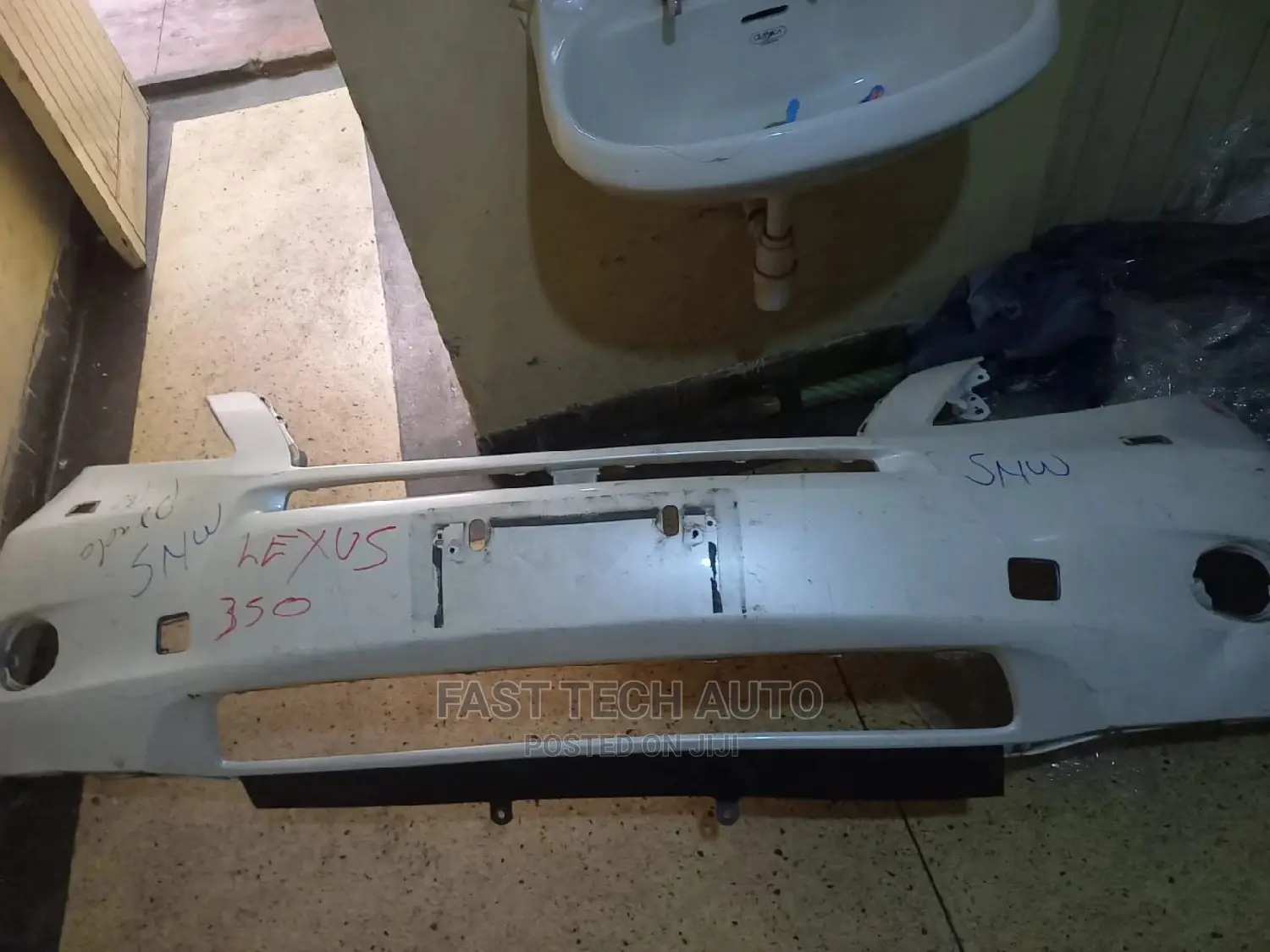 Lexus 350 Front Bumper