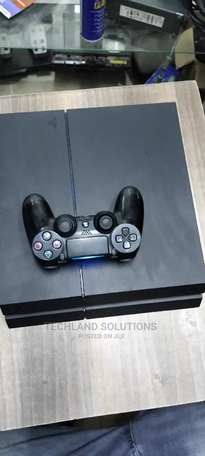 Black Ps 4 Standard +Fifa 21