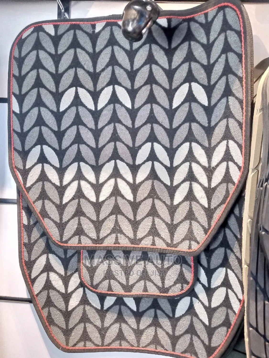 Smart Woolen Floor Mats Available