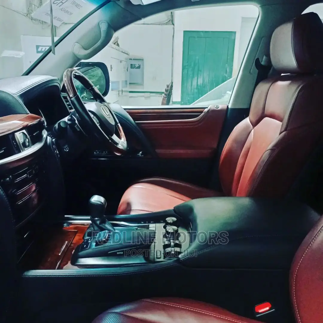 Lexus LX 570 AWD 2016 Gray
