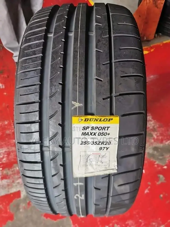 255/35 R 20 Dunlop (Japan)