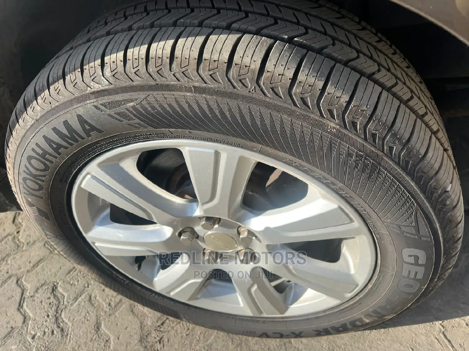 Land Rover Discovery 2016 Brown