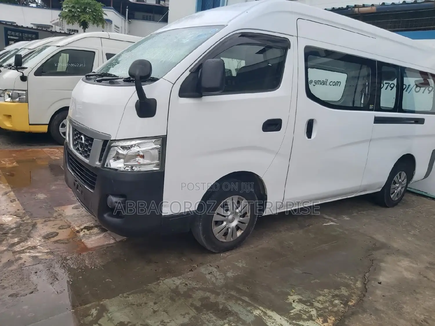 Nissan Caravan (Urvan) 2015 White