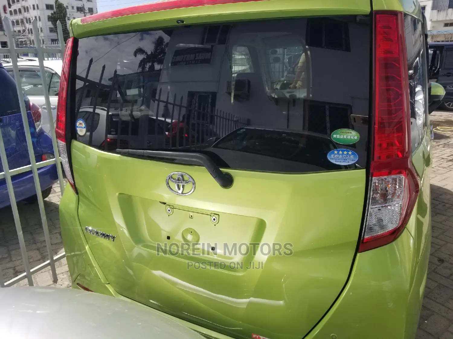 Toyota Roomy 1.0 FWD 2016 Green