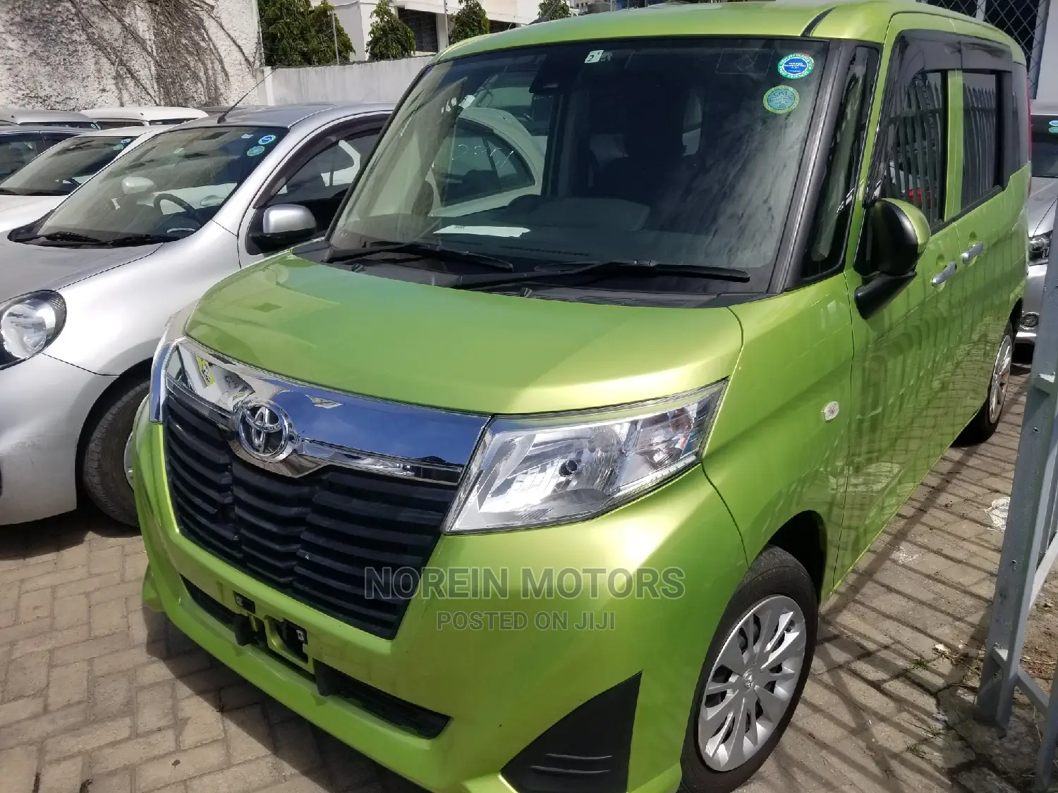 Toyota Roomy 1.0 FWD 2016 Green