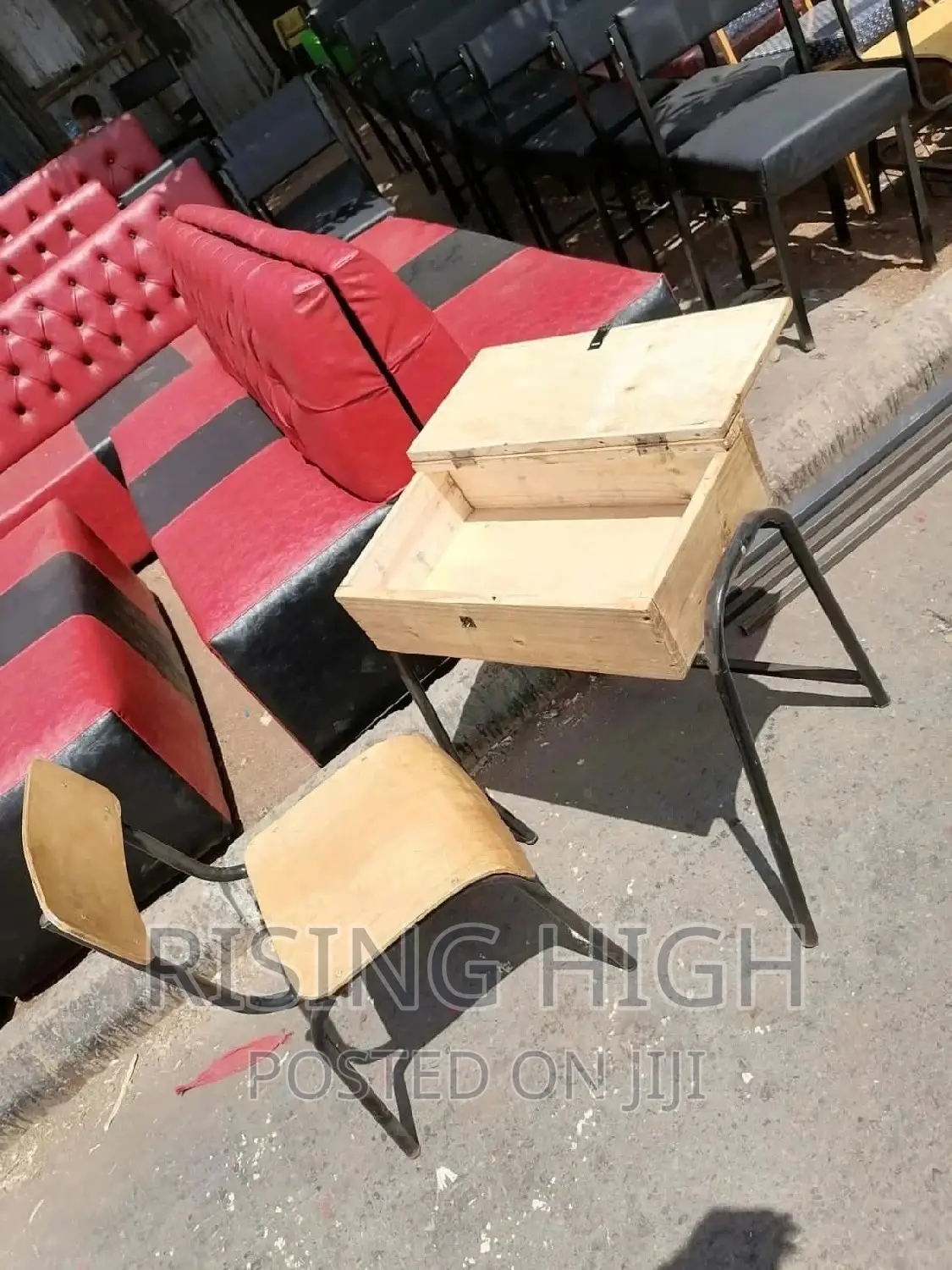 Prestigious Quality Affordable Chairs and Lockers