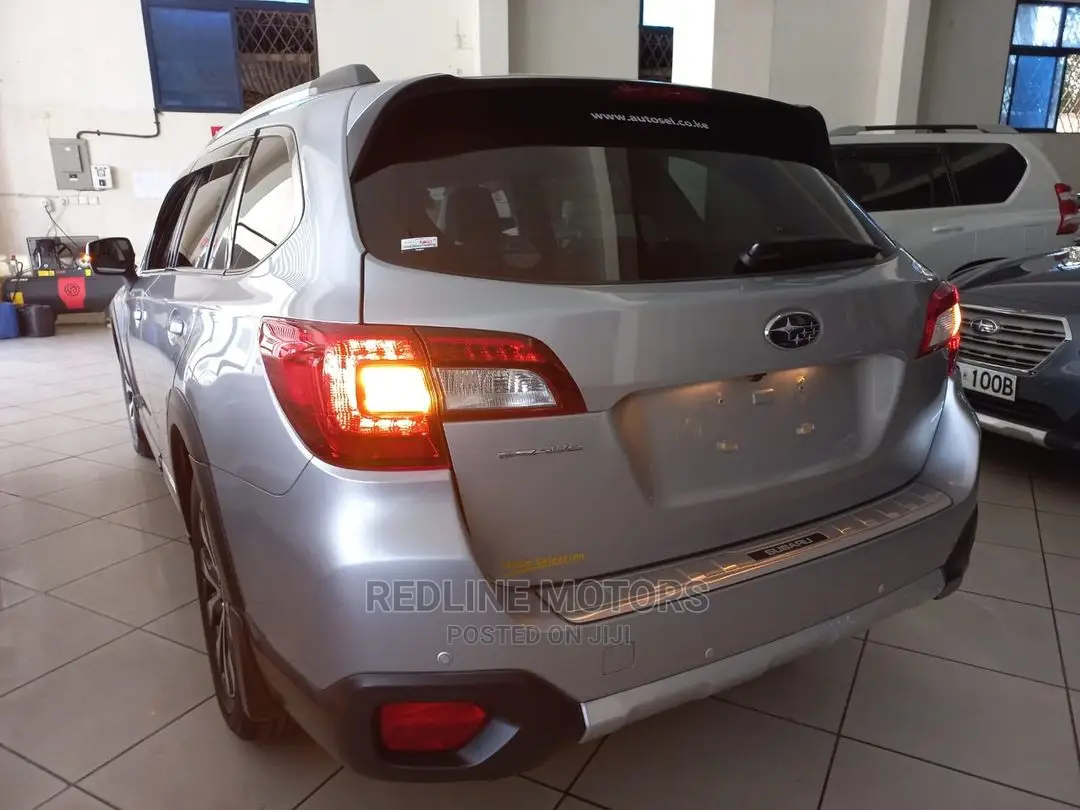 Subaru Outback 2.5i AWD 2016 Silver