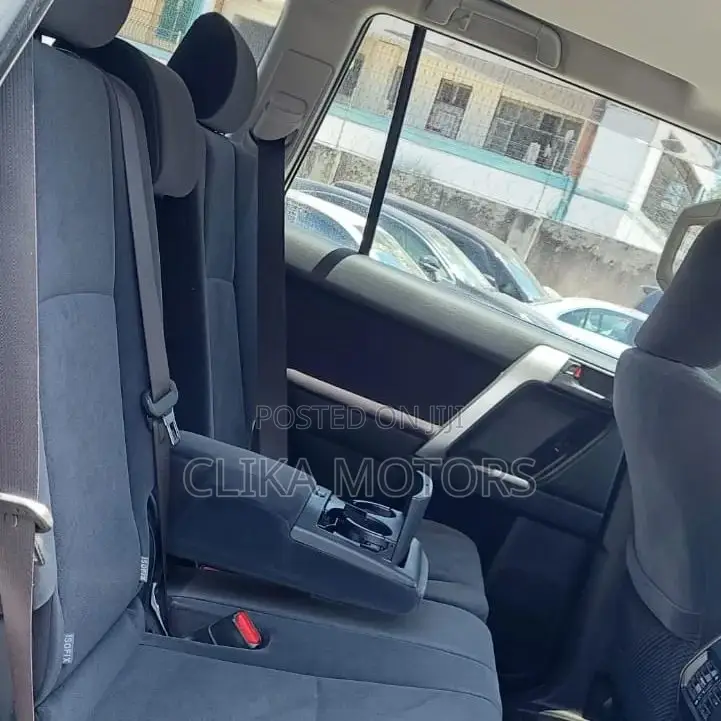 Toyota Land Cruiser Prado 2.7 2018 Matt Black