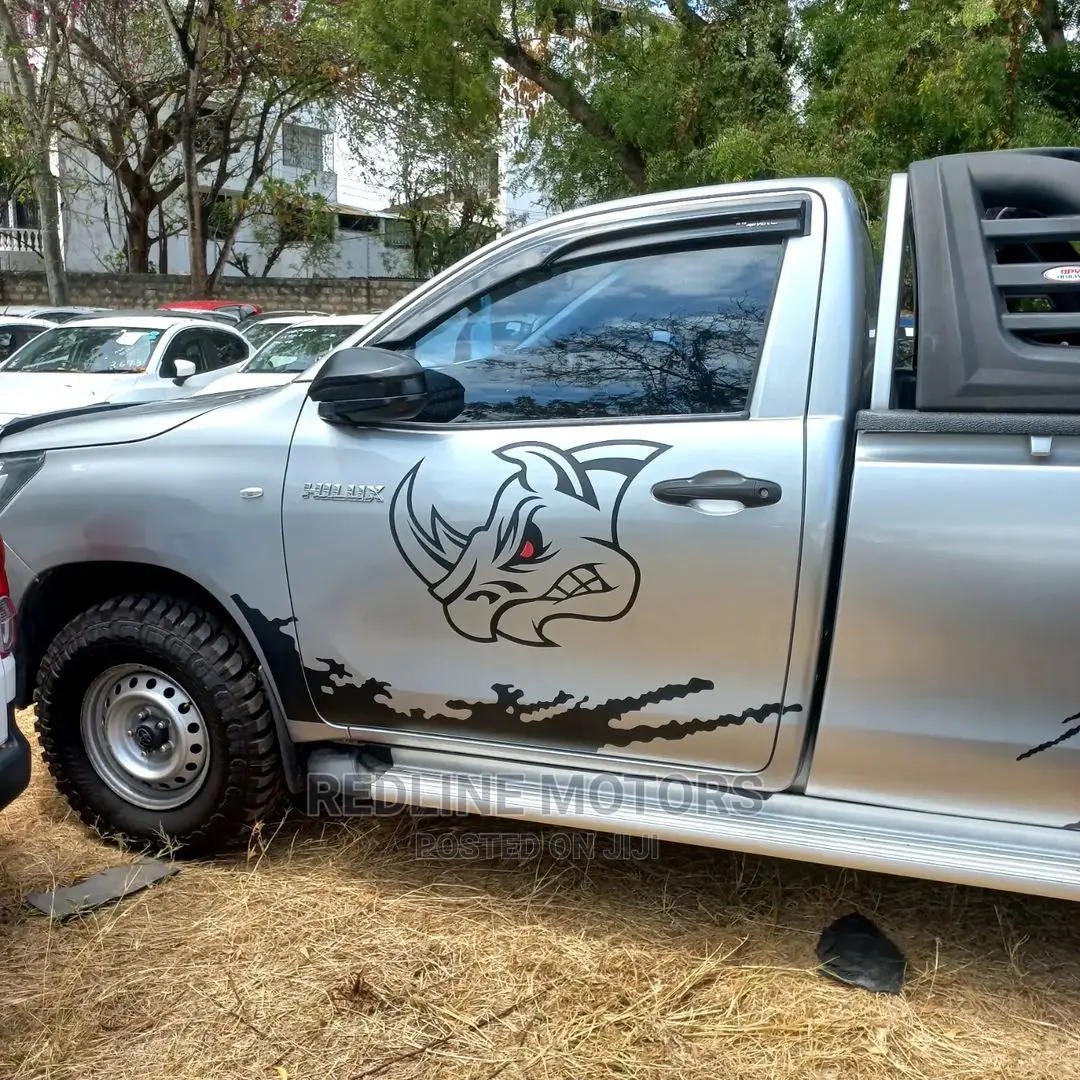 Toyota Hilux 2016 Silver