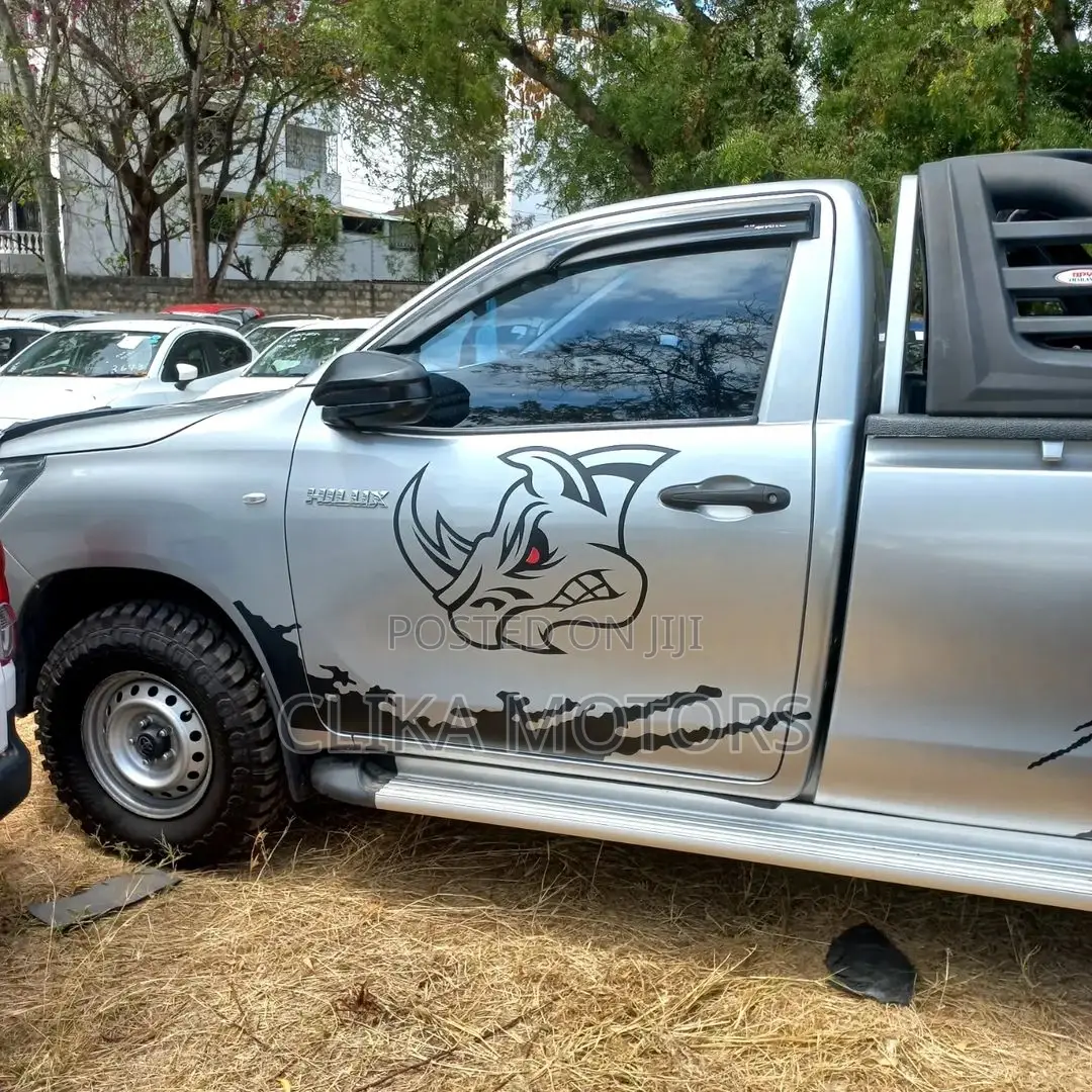 Toyota Hilux 2016 Silver