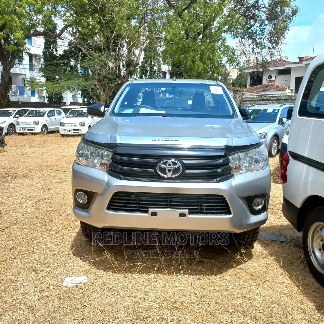 Toyota Hilux 2016 Silver