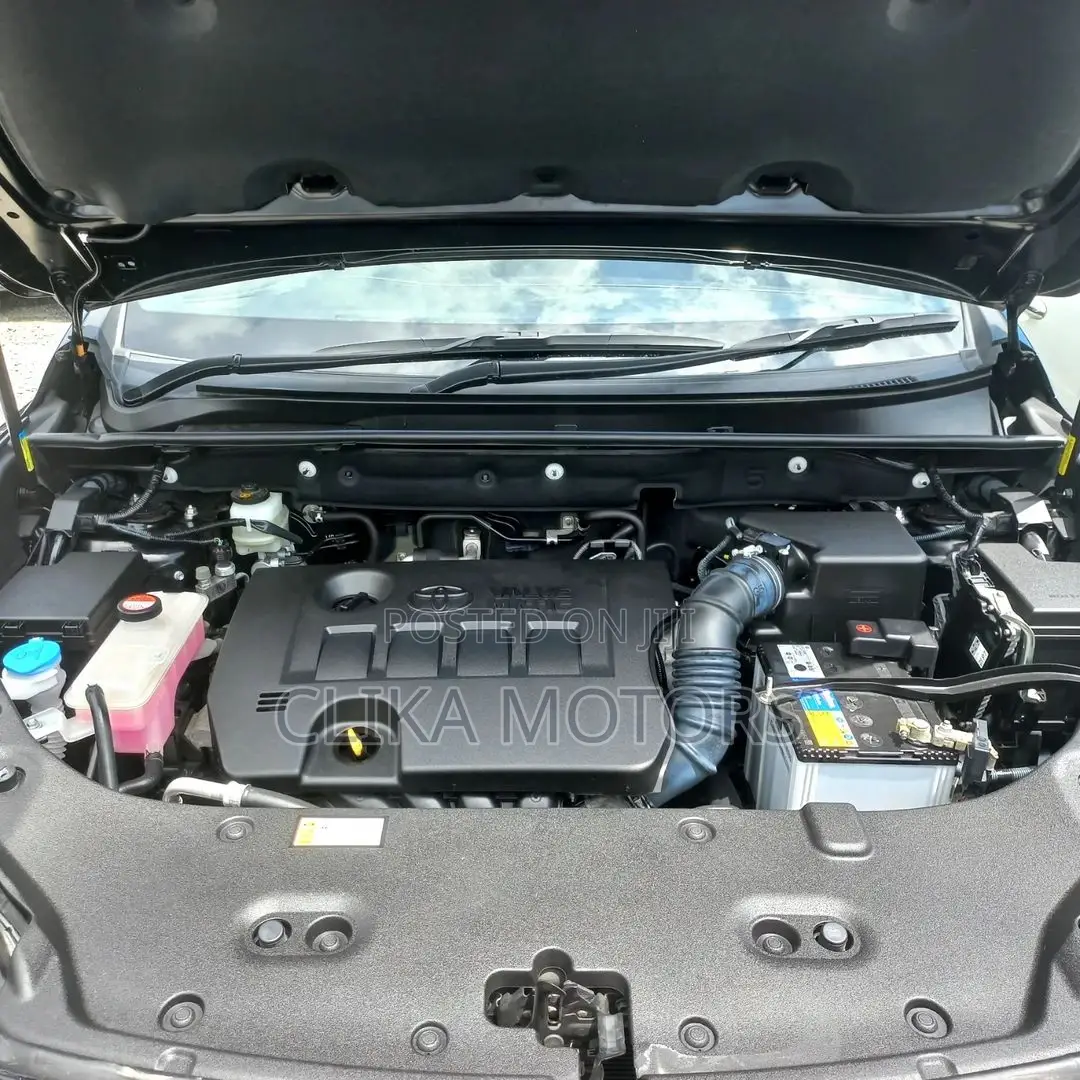 Toyota Harrier 2.0 2016 Black