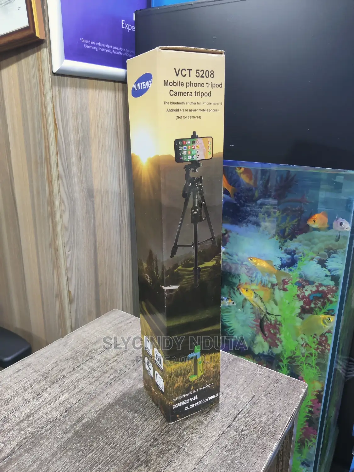 Yunteng Mobile Phone and Camera Tripod.