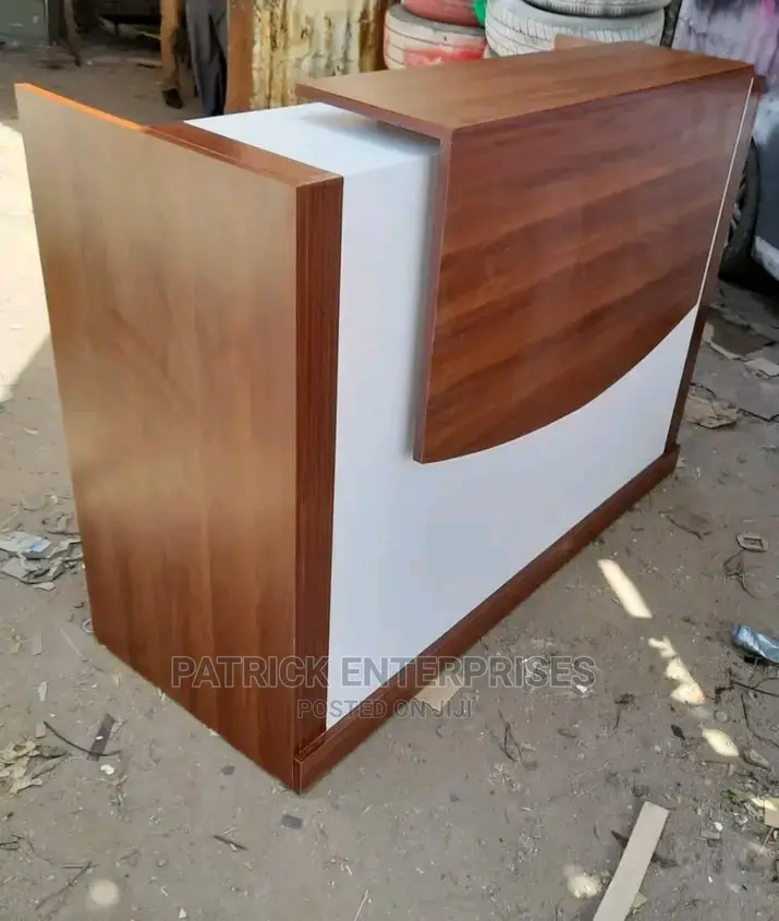 Morden Reception Desk 1.4 Mtrs