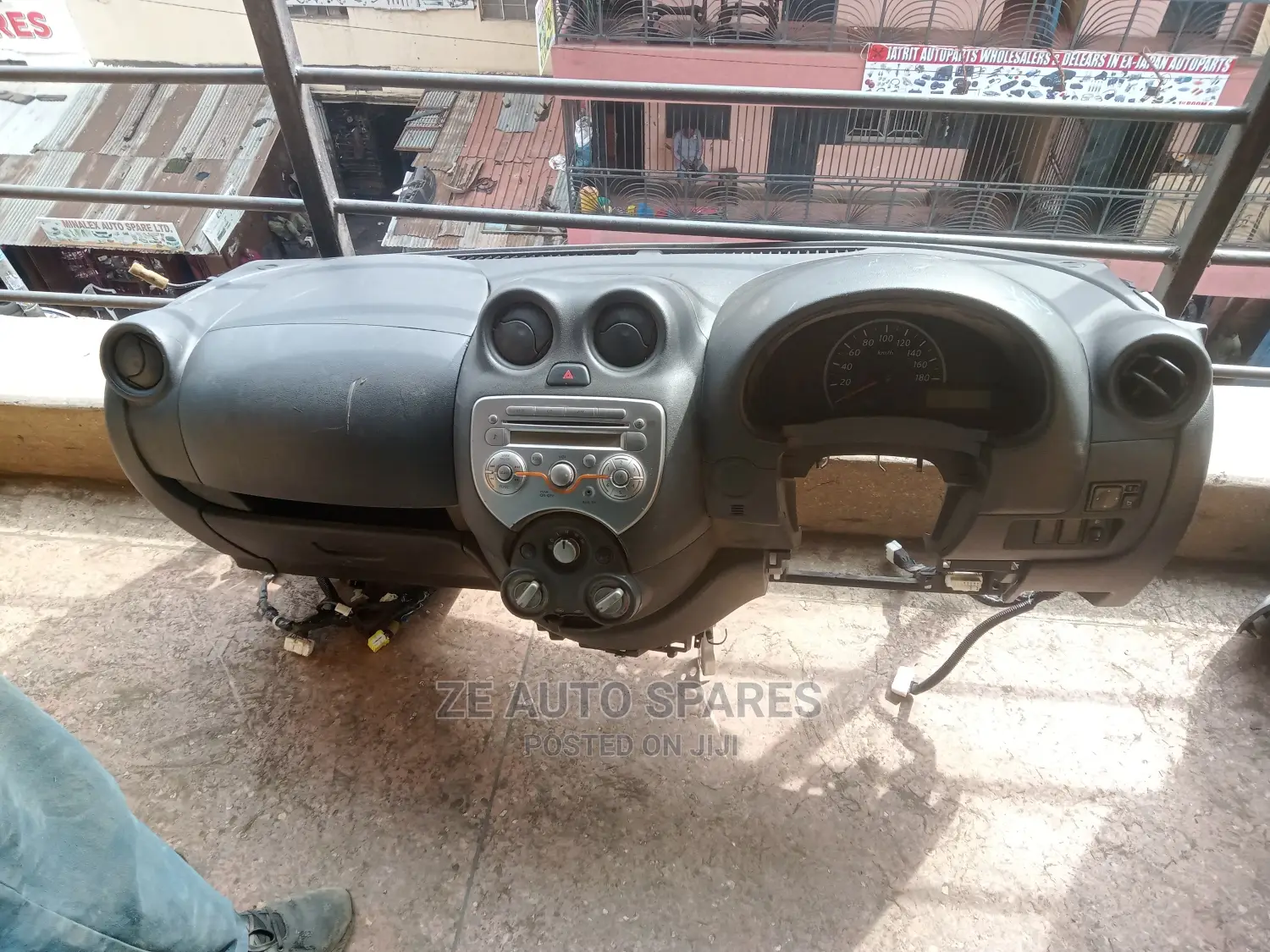 Nissan March 2011 Dashboard Complete