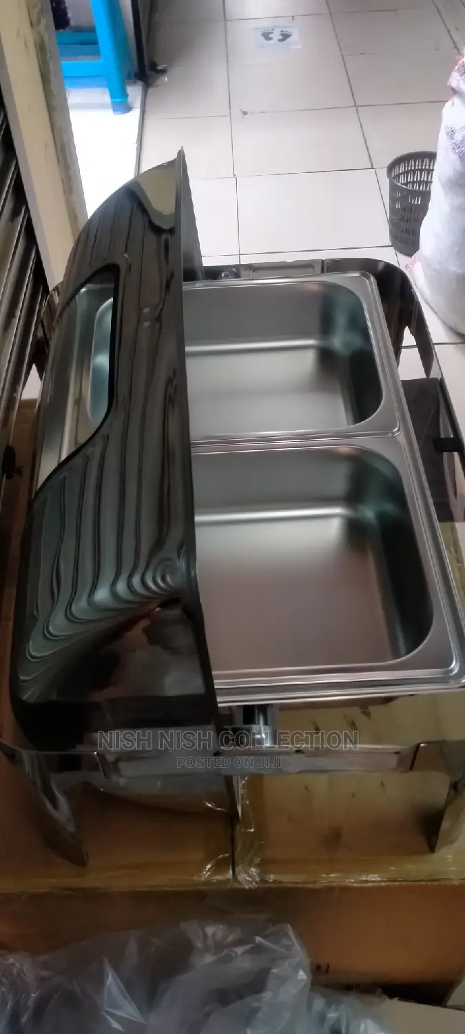 9 Litres Roll Top Chaffing Dish With a Glass Window
