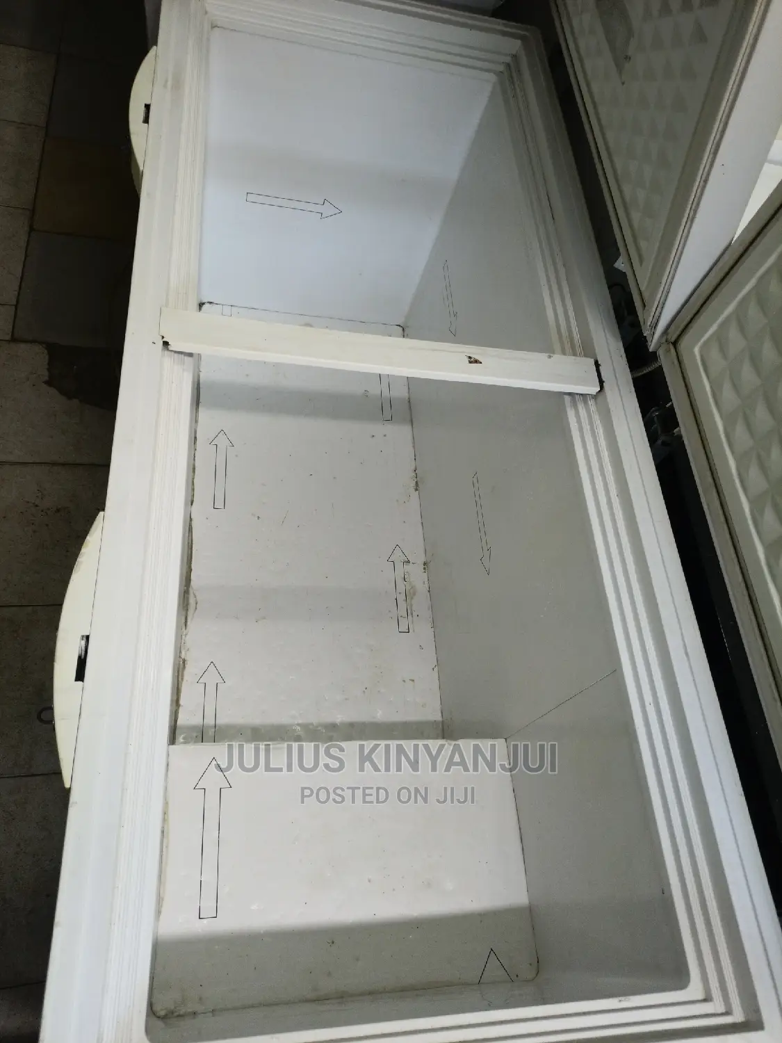 Double Door Freezer