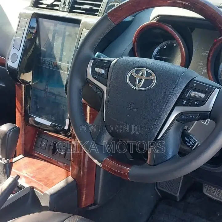 Toyota Land Cruiser Prado 2016 White
