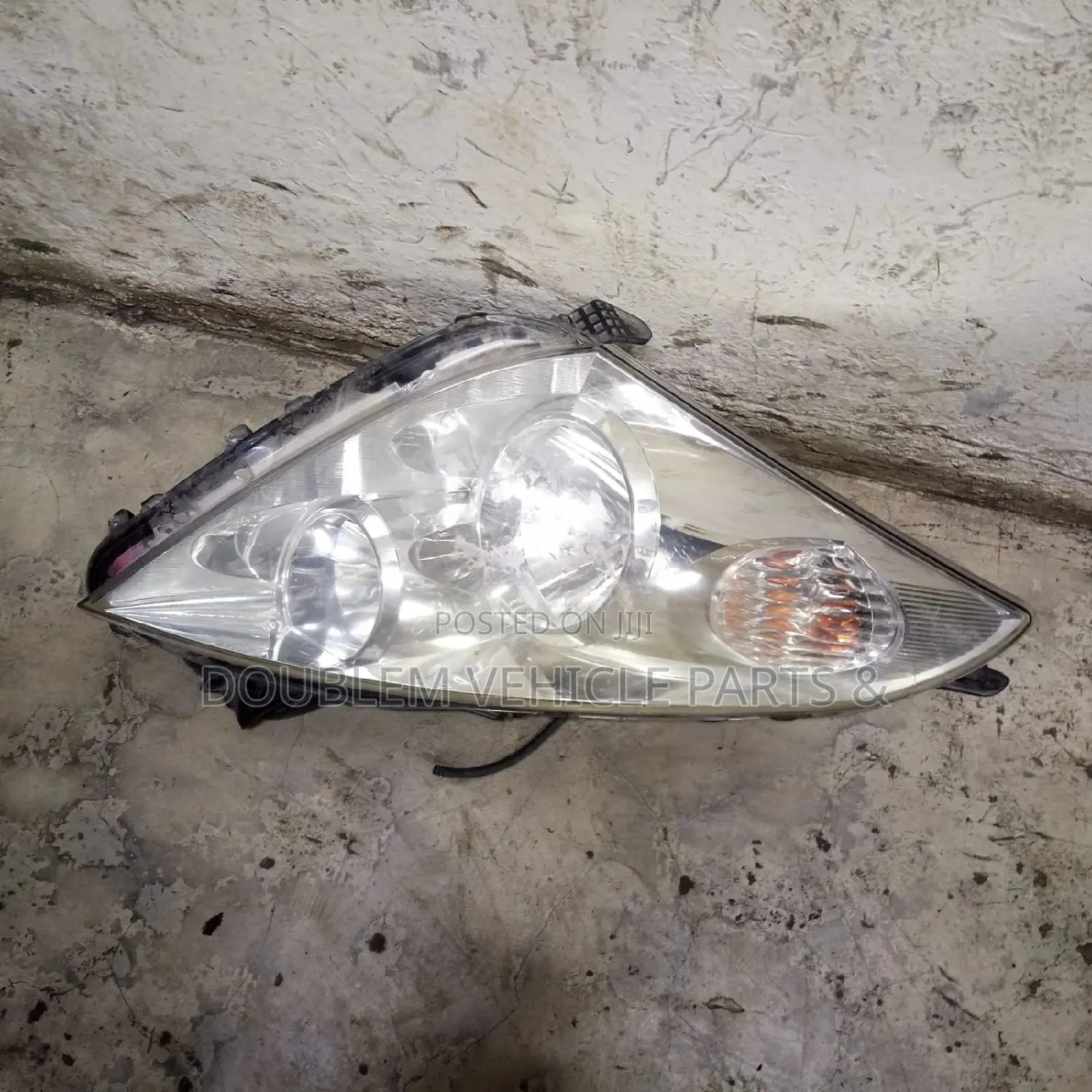 Headlamp Wish 2002-2004
