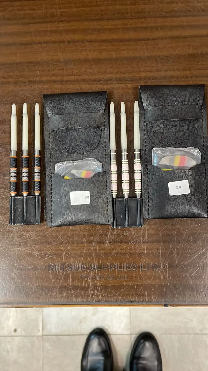 Pair of Tungsten Darts 20g With Wallets and Flights