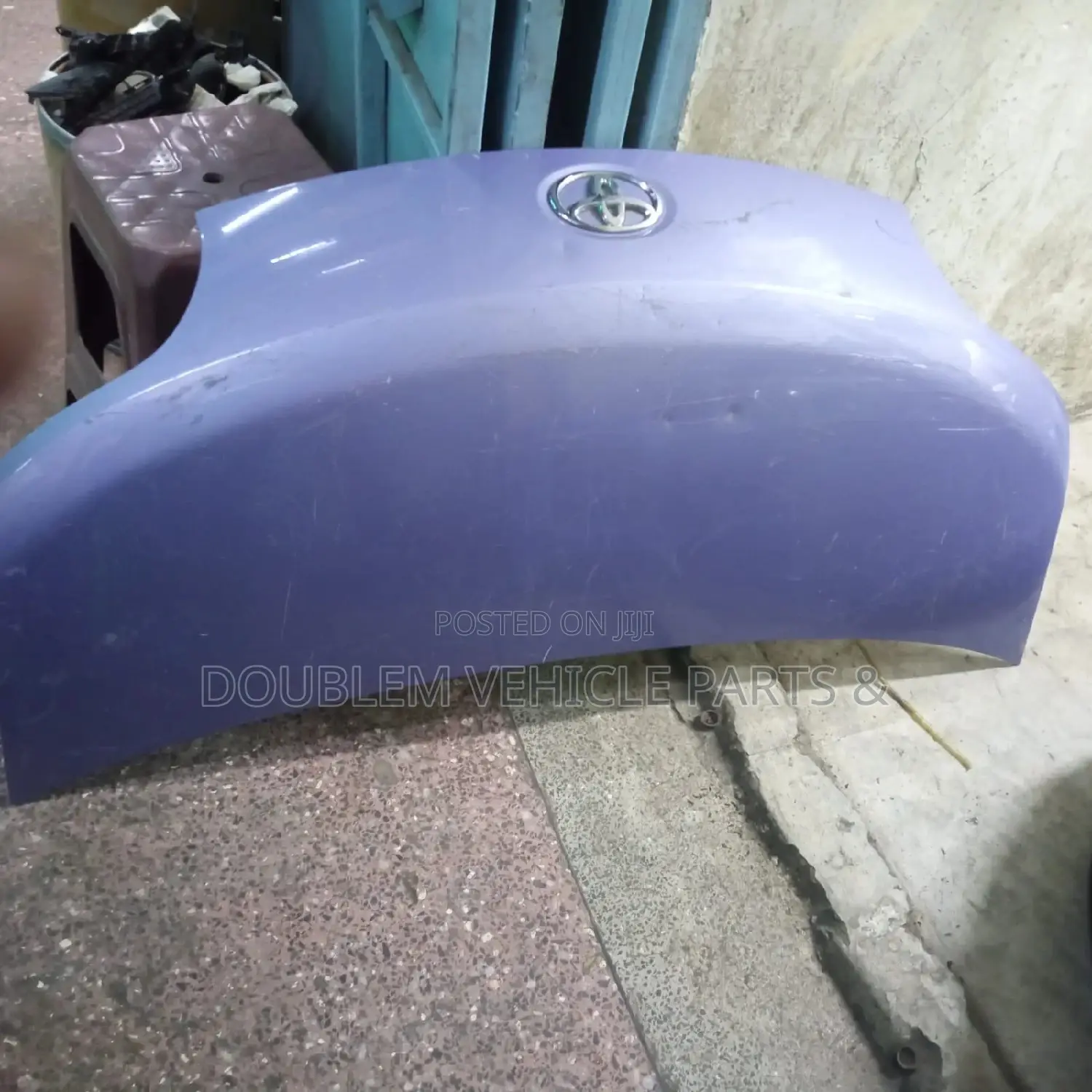 Bonnet Toyota Porte 2008