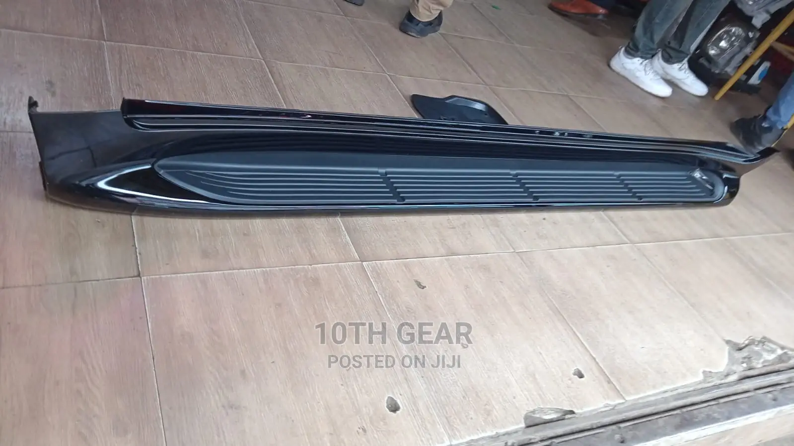 Landcruiser 200side Step Ex Original Pair V8 Side Step
