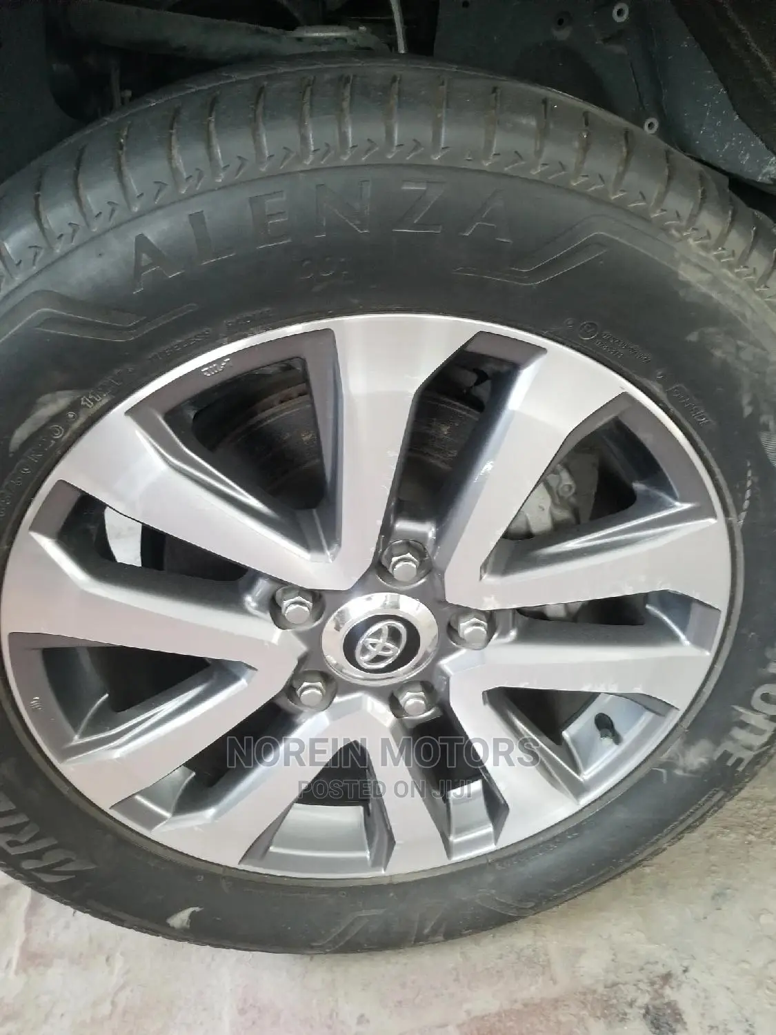 Toyota Land Cruiser 4.6 V8 ZX 2015 Blue