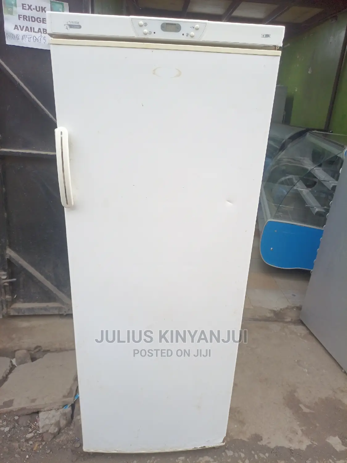 Upright Freezer 350l