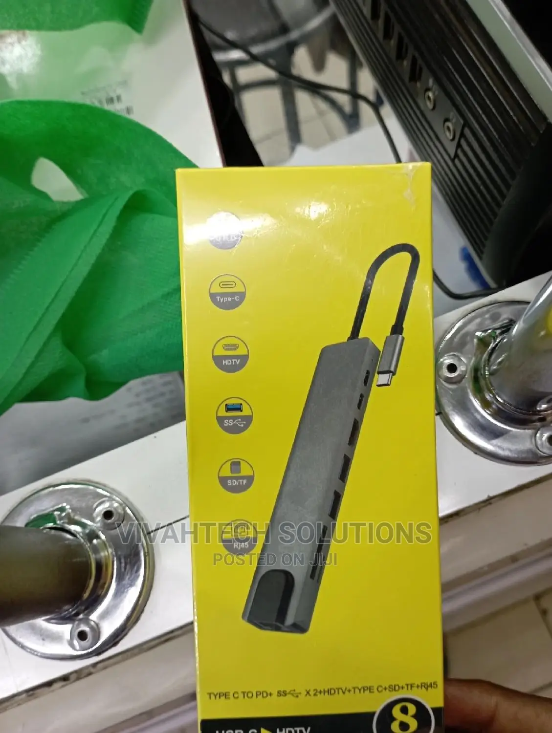 USB Type C 8 in 1 Hub