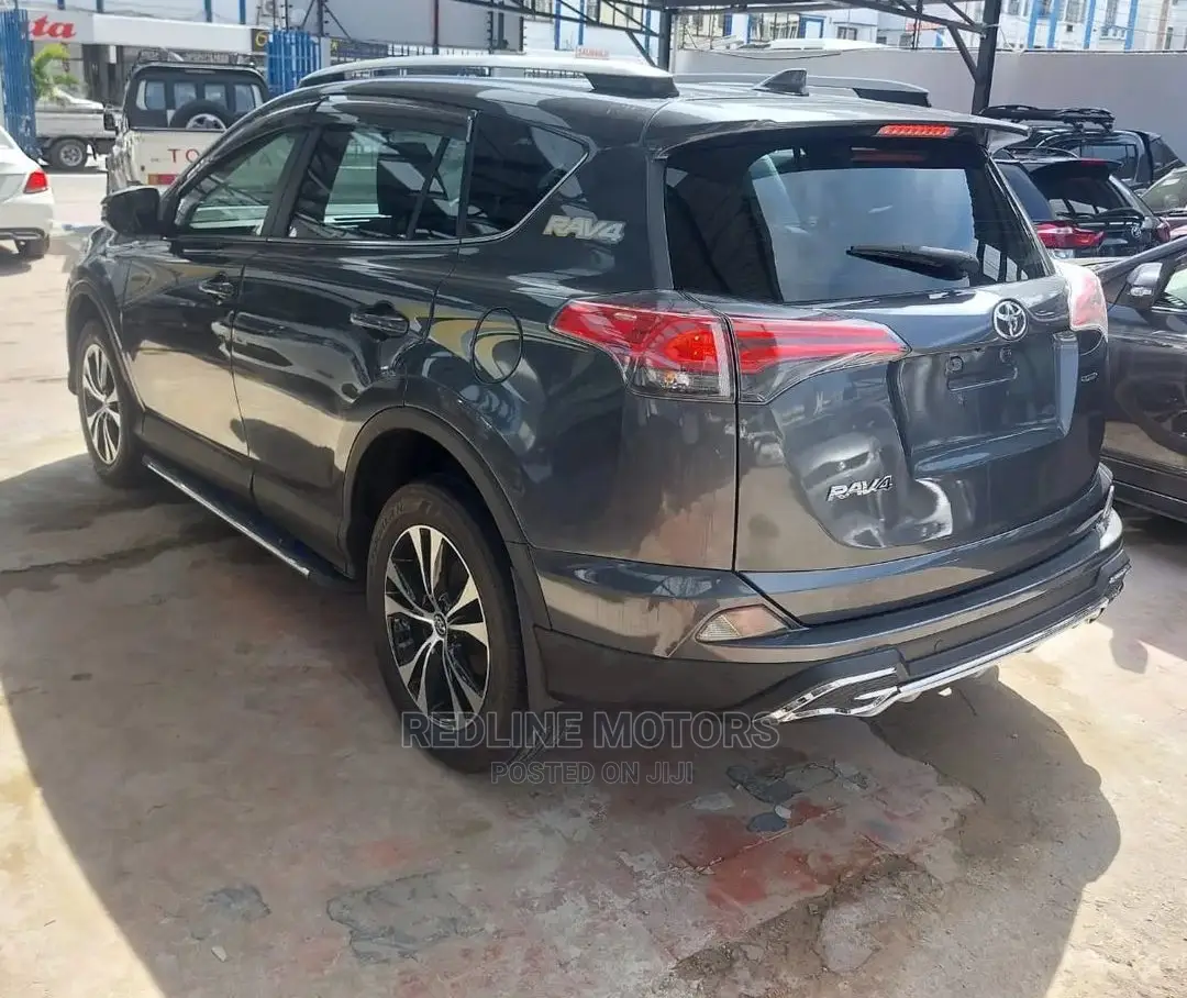 Toyota RAV4 2016 Gray