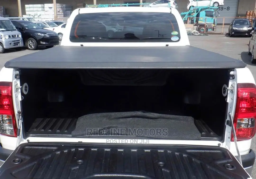 Toyota Hilux 2018 White