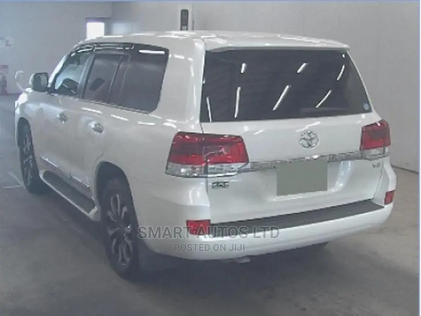 Toyota Land Cruiser 2017 Pearl