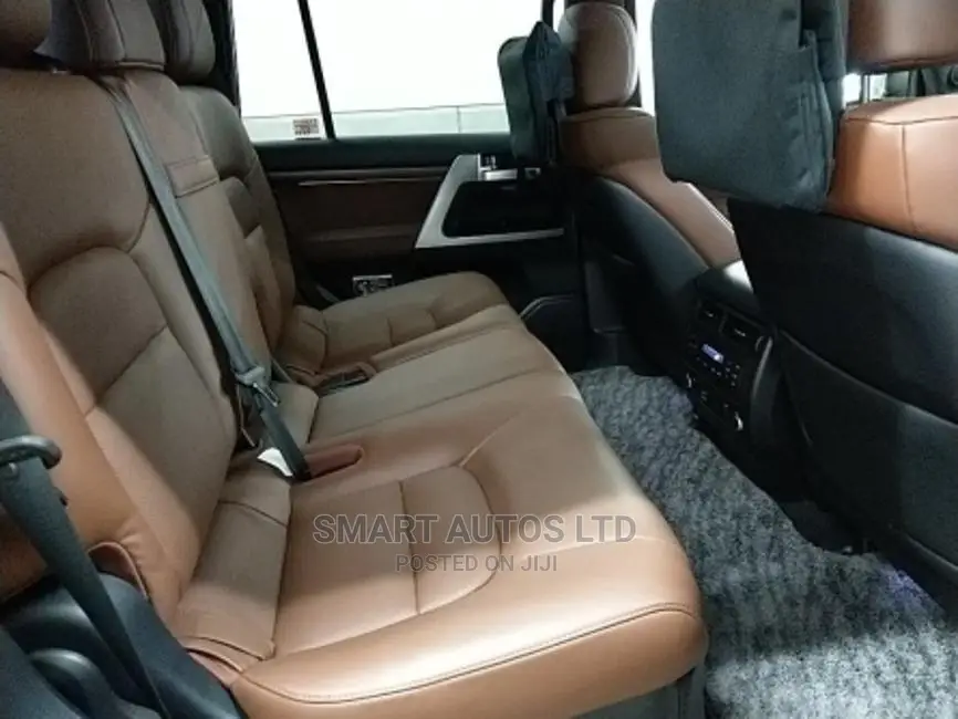 Toyota Land Cruiser 2016 Black