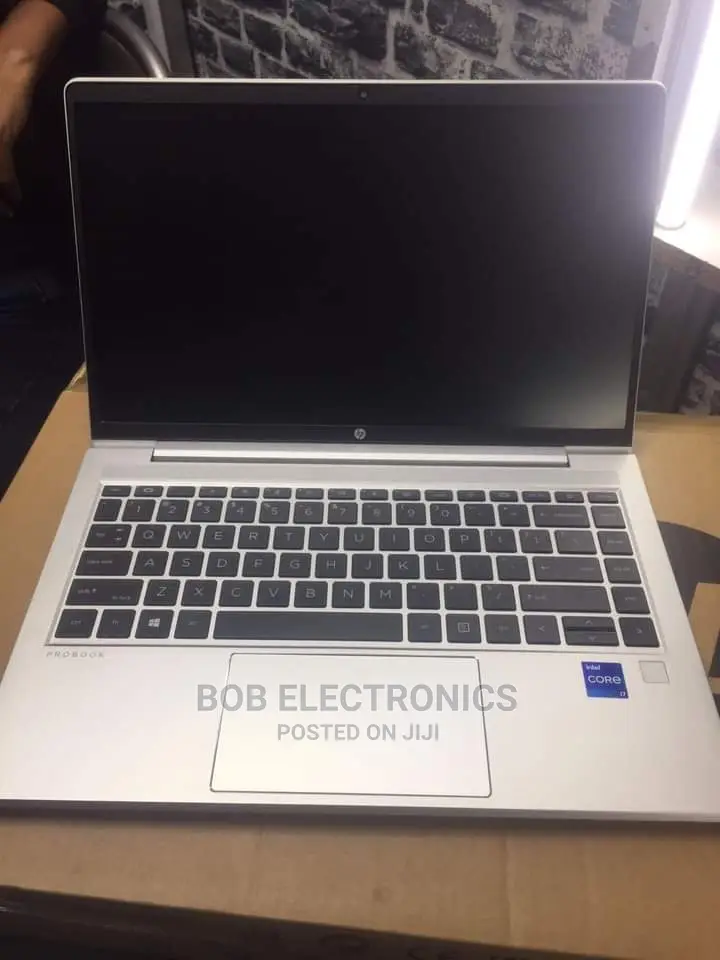 Laptop HP 15-F272wm 4GB Intel Core I5 HDD+SSD 500GB
