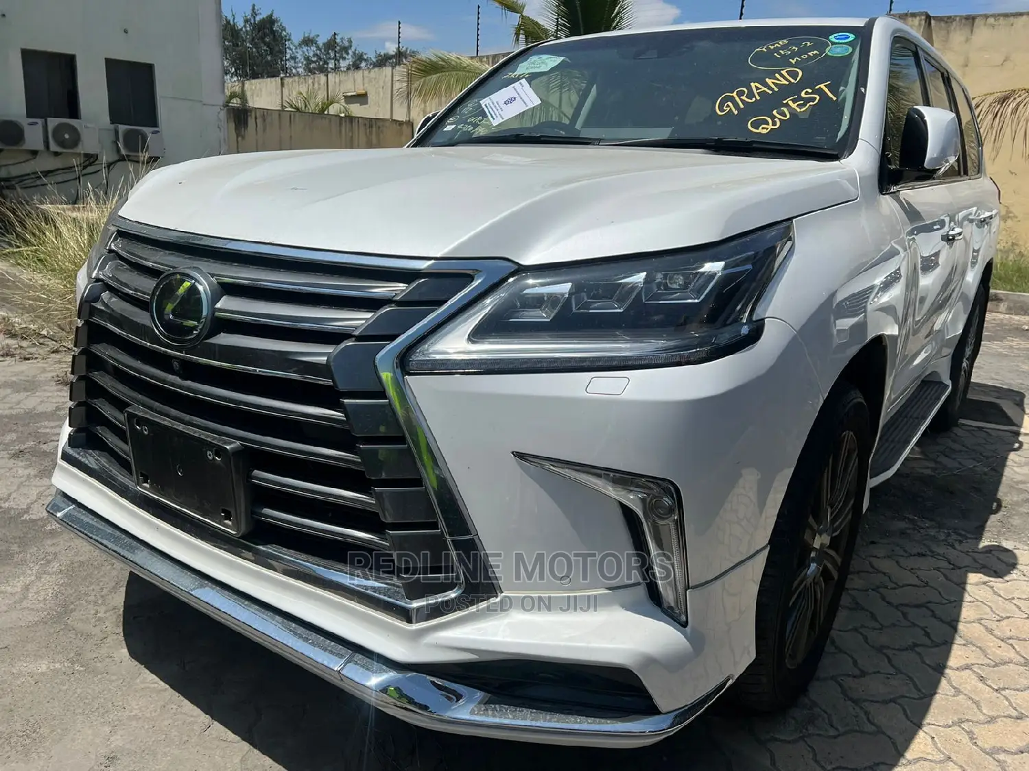 Lexus LX 570 AWD 2016 Off White