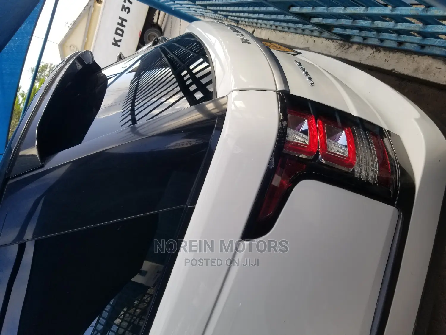 Land Rover Range Rover Vogue 2015 White