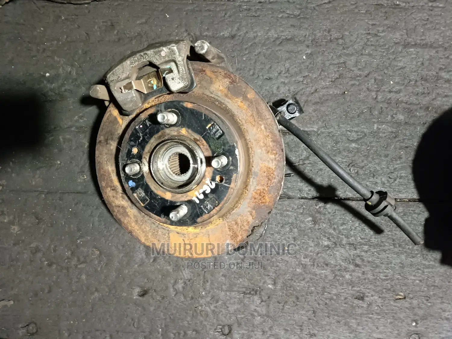 Front Hub Mirage