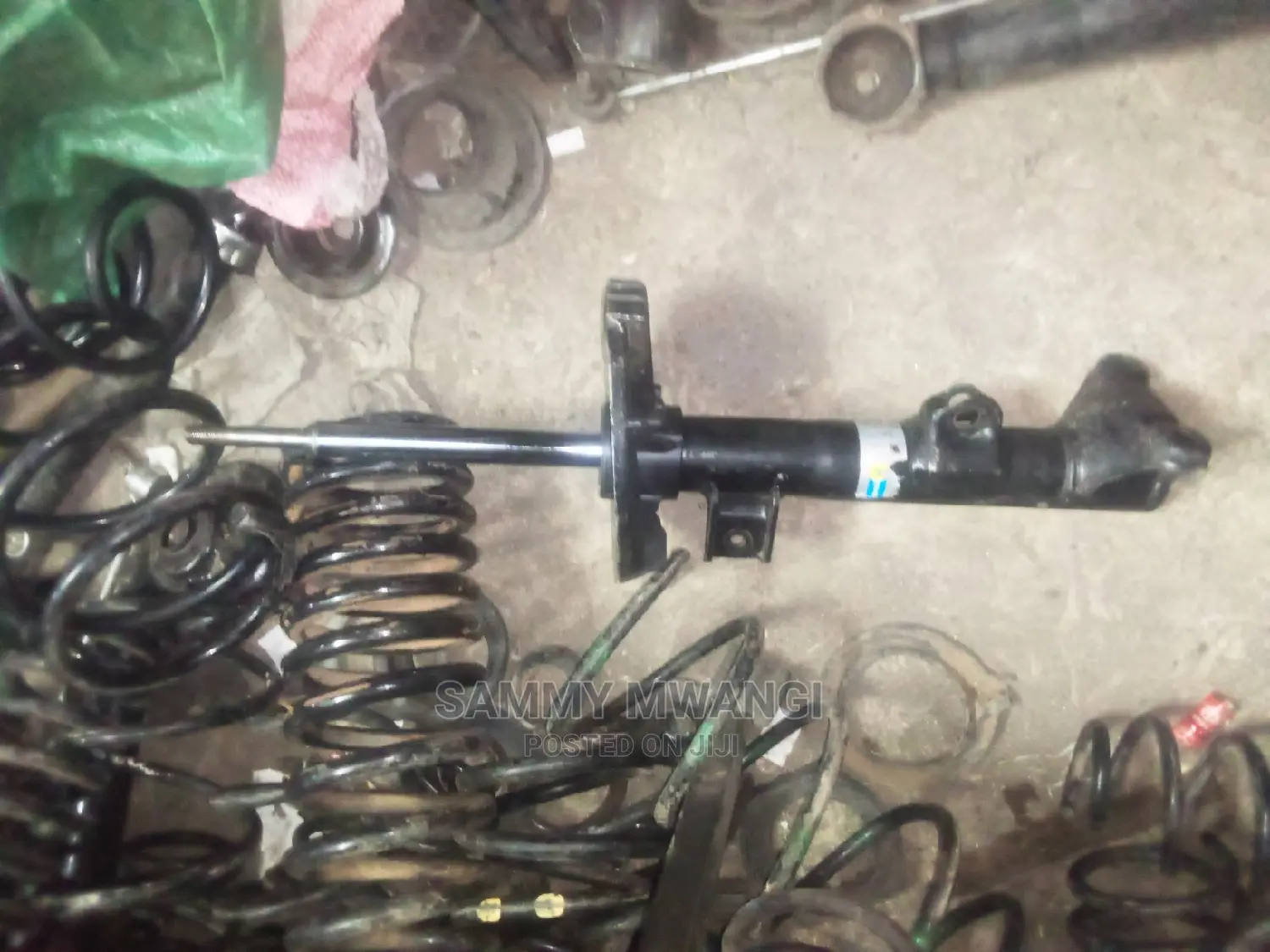 Merceedez Benz W203 Front Shocks