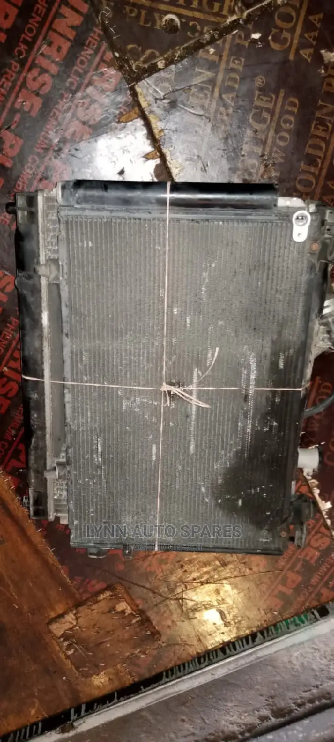 Toyota Probox/Succeed Radiator With Gaurd