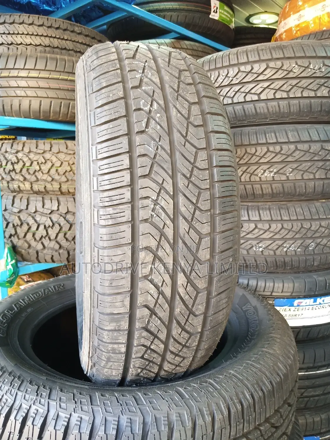 225/55r17 Yokohama 97V