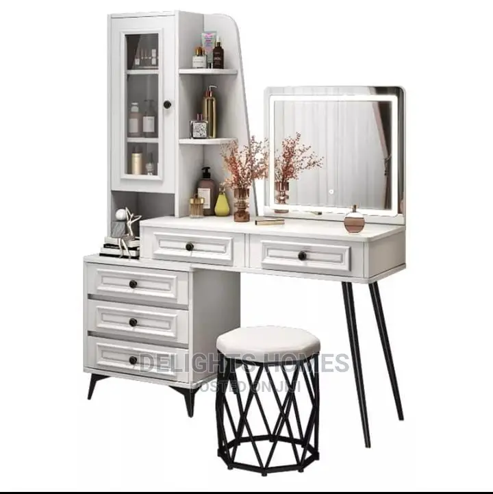 Dressing Table With Led Touch Lights