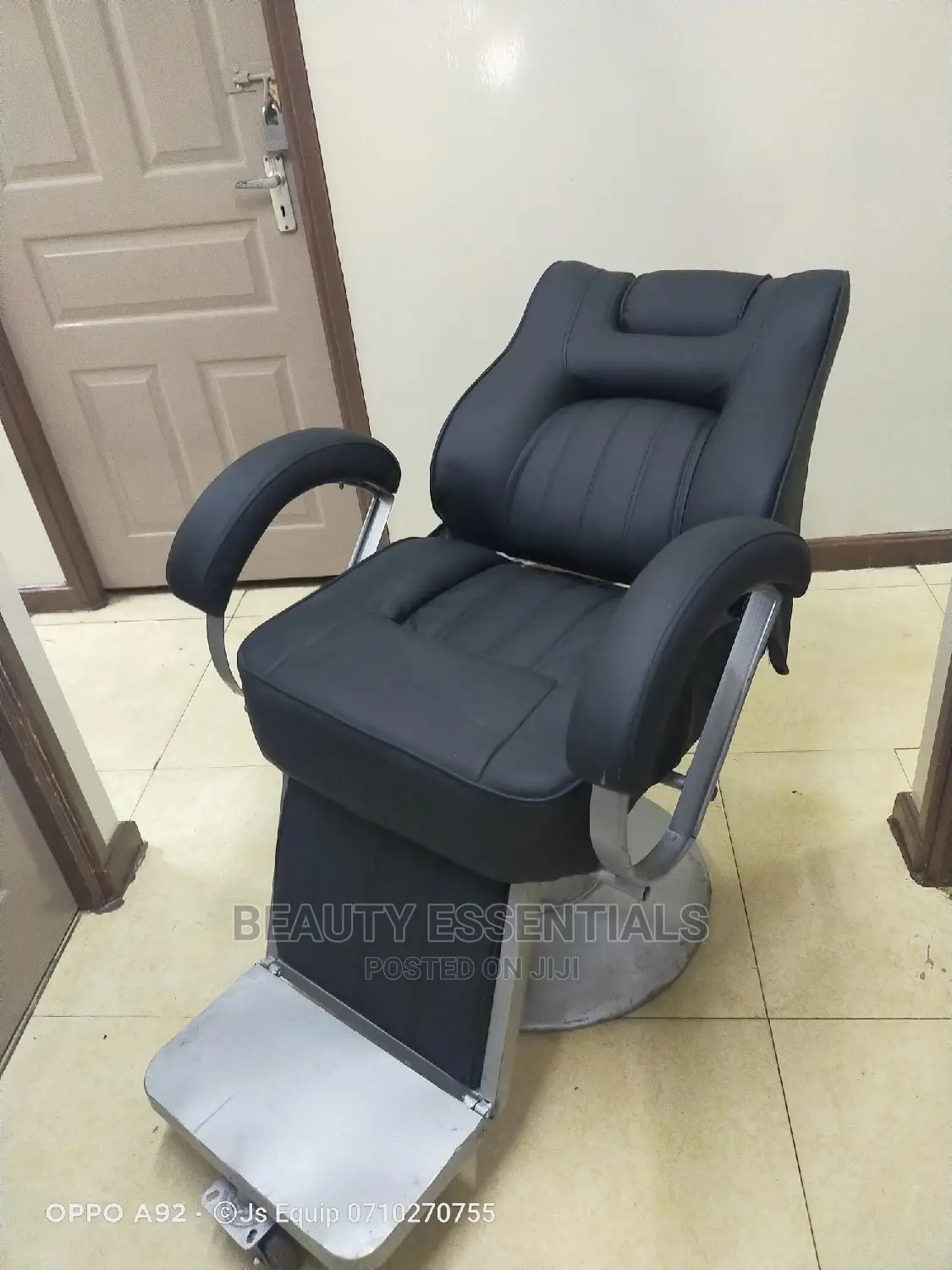Reclined Local Barber Chair