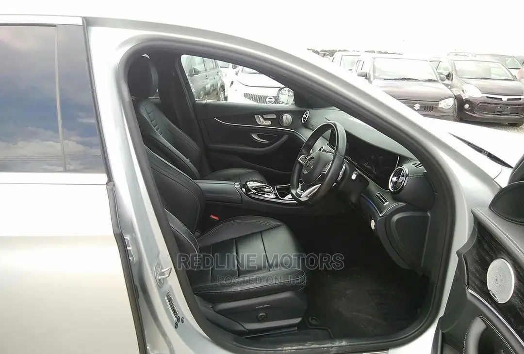 Mercedes-Benz E200 2016 Silver