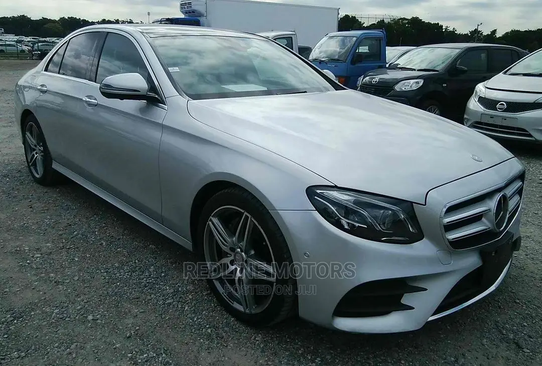 Mercedes-Benz E200 2016 Silver