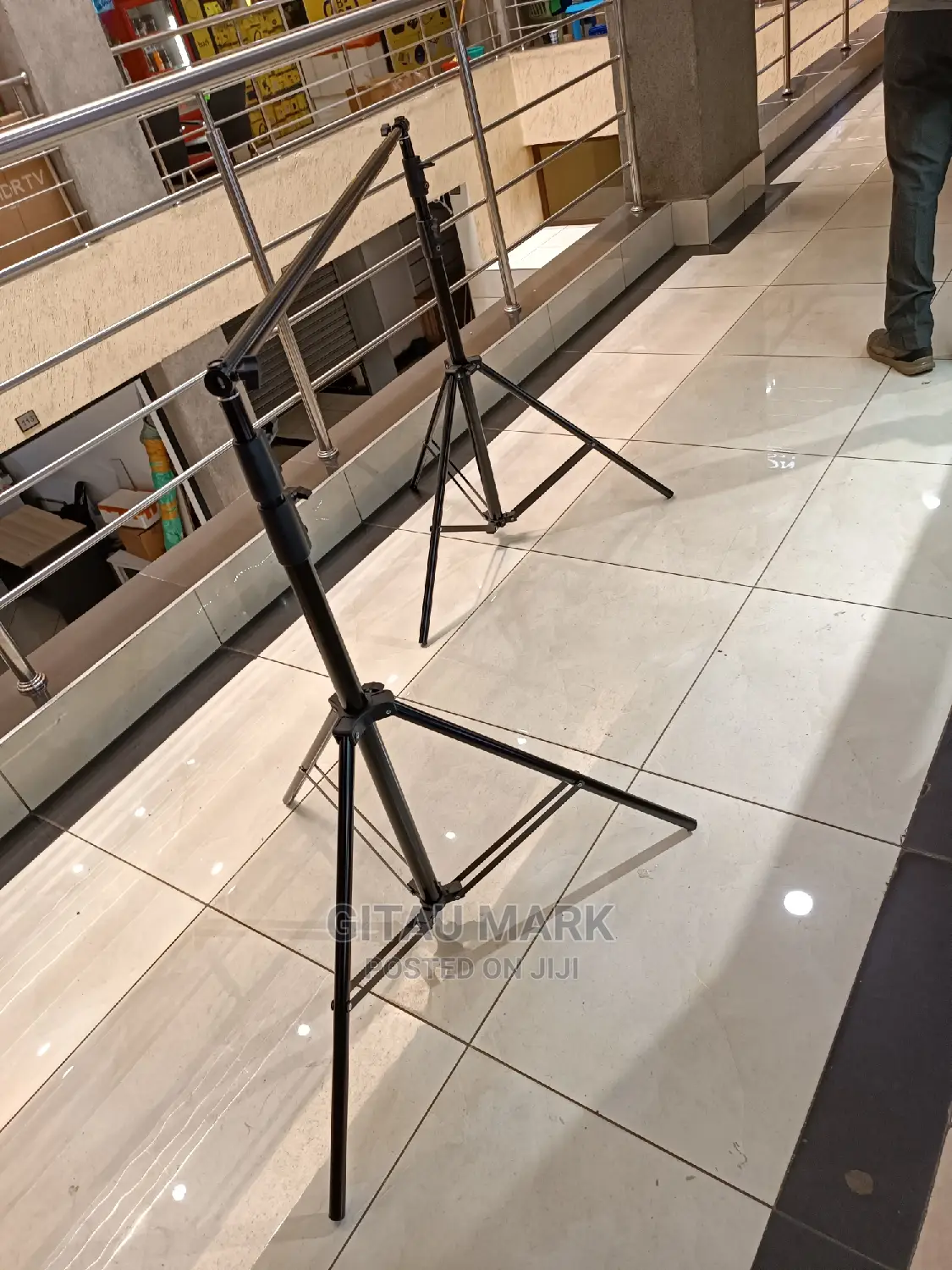 Backdrop Stands ( 2 Heavy-Duty Stands and Crossbar)
