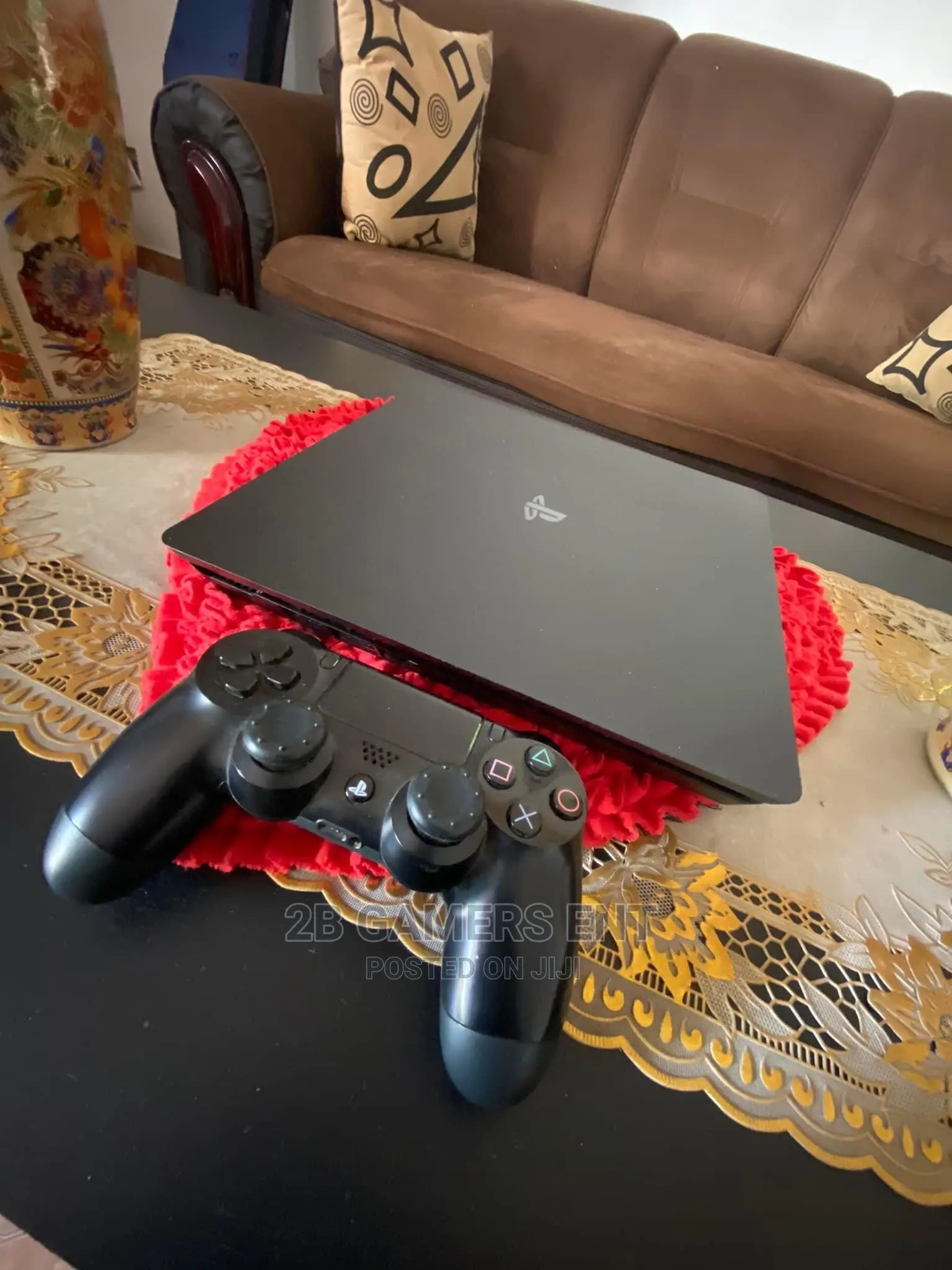 1 Tb Slim PS4 CONSOLE