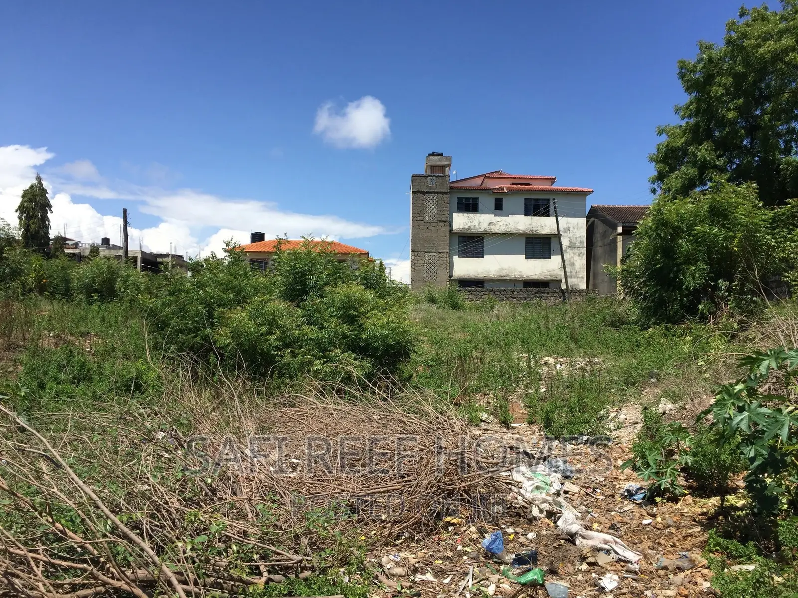 50 by 100 for Sale in Nyali Customs Area